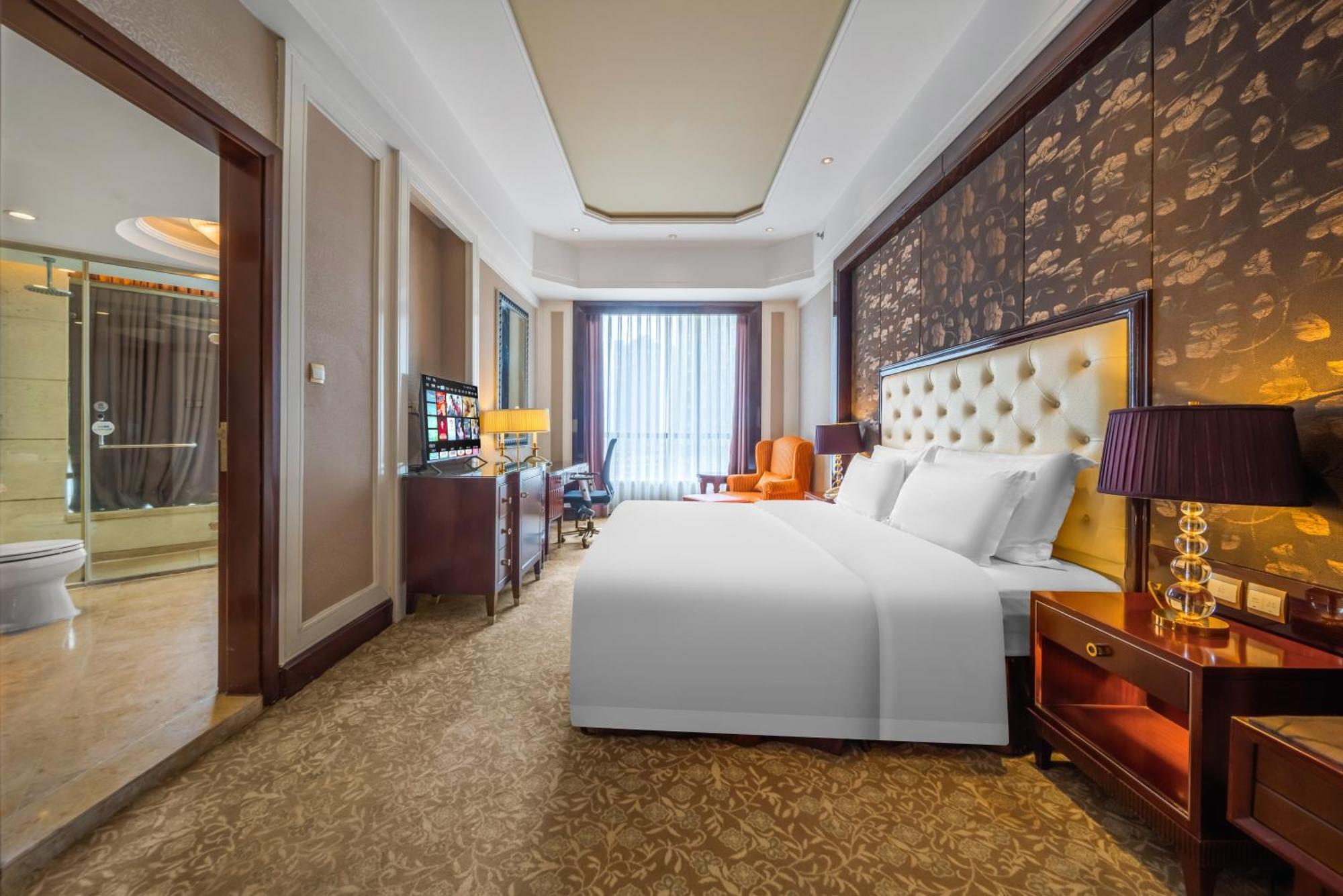 Wyndham Grand Plaza Royale Palace Chengdu Extérieur photo
