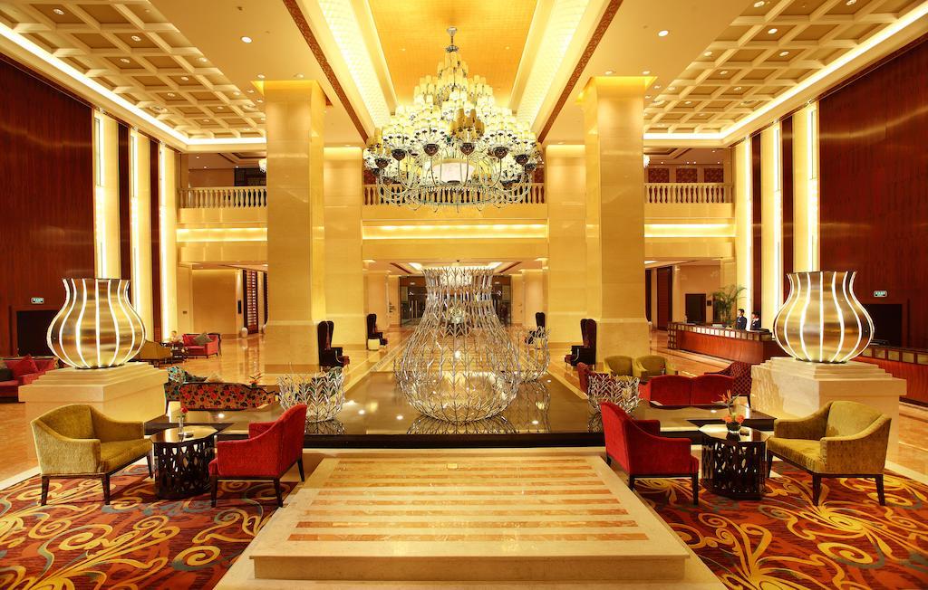 Wyndham Grand Plaza Royale Palace Chengdu Extérieur photo