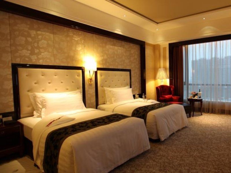 Wyndham Grand Plaza Royale Palace Chengdu Extérieur photo