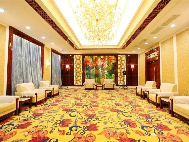 Wyndham Grand Plaza Royale Palace Chengdu Extérieur photo