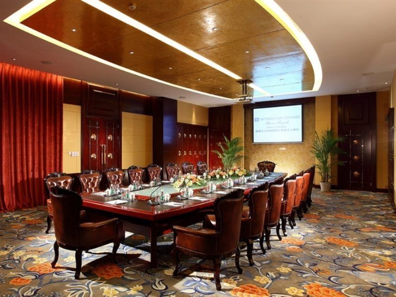 Wyndham Grand Plaza Royale Palace Chengdu Extérieur photo