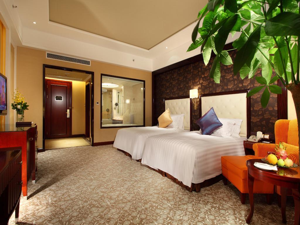 Wyndham Grand Plaza Royale Palace Chengdu Extérieur photo